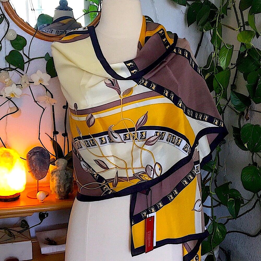 ✨⚡️NWT Silk Scarf Shanghai Story Brown and Yellow✨⚡️